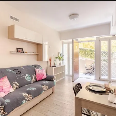 Secret Casa Bovari Metro B1 Conca D'oro 아파트 *